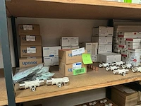 Partij installatiemateriaal (160x) - afbeelding 1 van  10