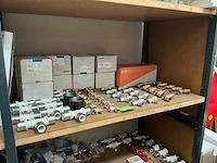 Partij installatiemateriaal (68x) - afbeelding 1 van  11