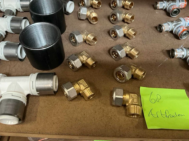 Partij installatiemateriaal (68x) - afbeelding 5 van  11