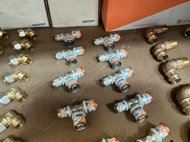 Partij installatiemateriaal (68x) - afbeelding 7 van  11