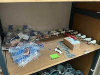 Partij installatiemateriaal (69x) - afbeelding 1 van  8