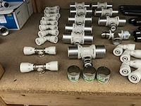 Partij installatiemateriaal (72x) - afbeelding 2 van  9