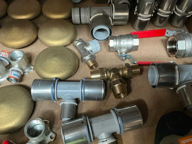 Partij installatiemateriaal (81x) - afbeelding 10 van  11