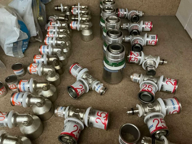 Partij installatiemateriaal (86x) - afbeelding 6 van  8