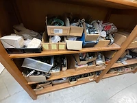 Partij installatiemateriaal (c) - afbeelding 7 van  24