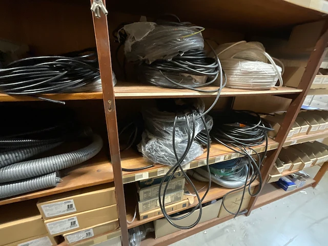 Partij installatiemateriaal (c) - afbeelding 11 van  24