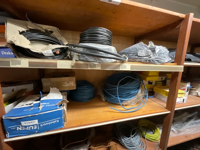 Partij installatiemateriaal (c) - afbeelding 15 van  24