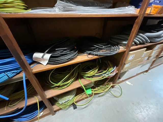 Partij installatiemateriaal (c) - afbeelding 18 van  24