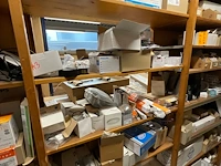 Partij installatiemateriaal (c) - afbeelding 2 van  43
