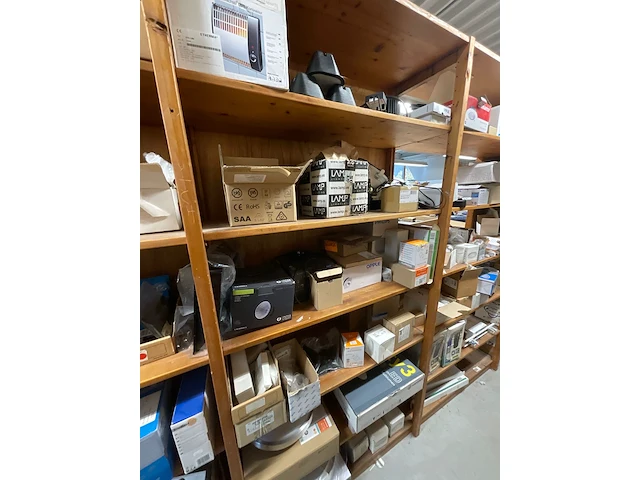 Partij installatiemateriaal (c) - afbeelding 3 van  43