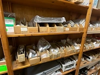 Partij installatiemateriaal (c) - afbeelding 17 van  43