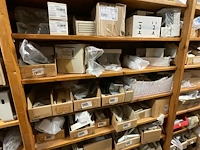 Partij installatiemateriaal (c) - afbeelding 29 van  43