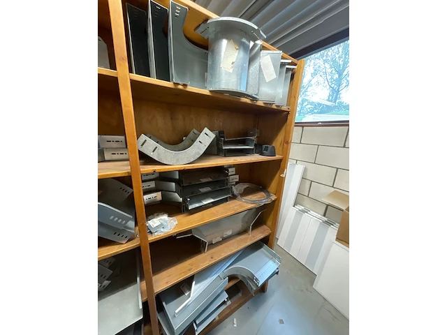 Partij installatiemateriaal (c) - afbeelding 32 van  43