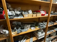Partij installatiemateriaal (c) - afbeelding 37 van  43