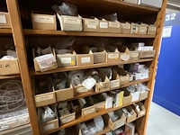 Partij installatiemateriaal (c) - afbeelding 42 van  43