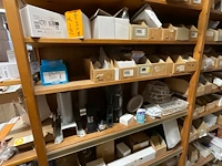 Partij installatiemateriaal (c) - afbeelding 43 van  43