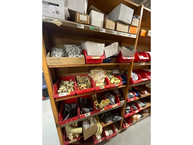 Partij installatiemateriaal (c) - afbeelding 11 van  22