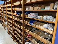 Partij installatiemateriaal (c) - afbeelding 1 van  22