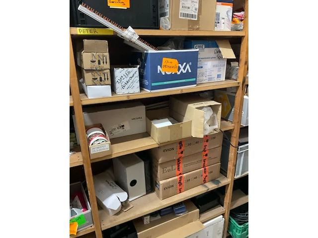 Partij installatiemateriaal (c) - afbeelding 8 van  12