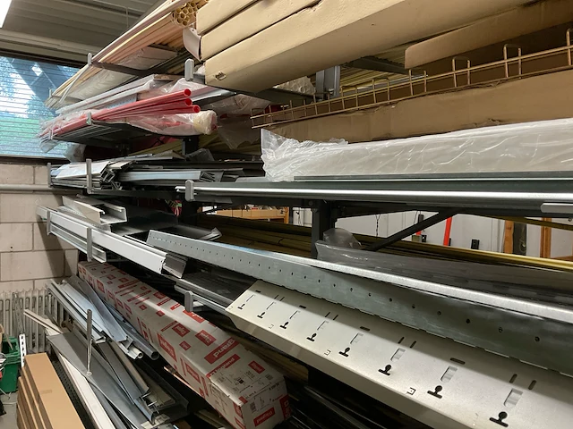 Partij installatiemateriaal (c) - afbeelding 5 van  9