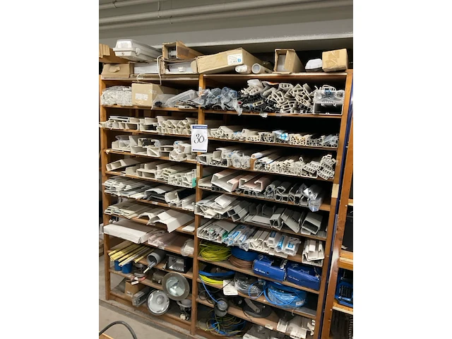 Partij installatiemateriaal (c) - afbeelding 7 van  9