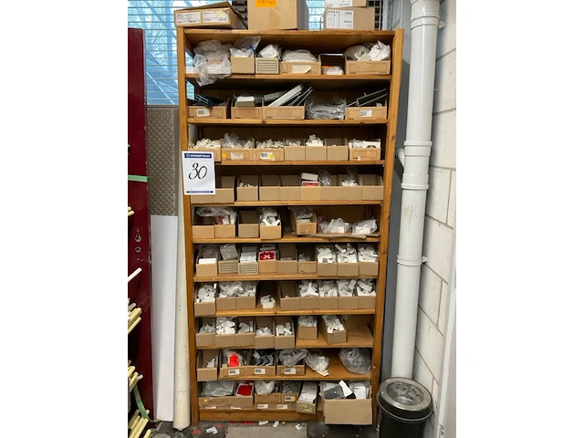 Partij installatiemateriaal (c) - afbeelding 9 van  9