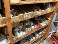 Partij installatiemateriaal (c) - afbeelding 7 van  19