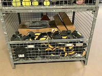 Partij installatiemateriaal - afbeelding 1 van  3