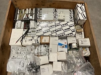 Partij installatiemateriaal - afbeelding 3 van  3
