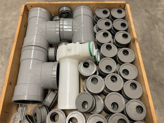 Partij installatiemateriaal - afbeelding 3 van  5