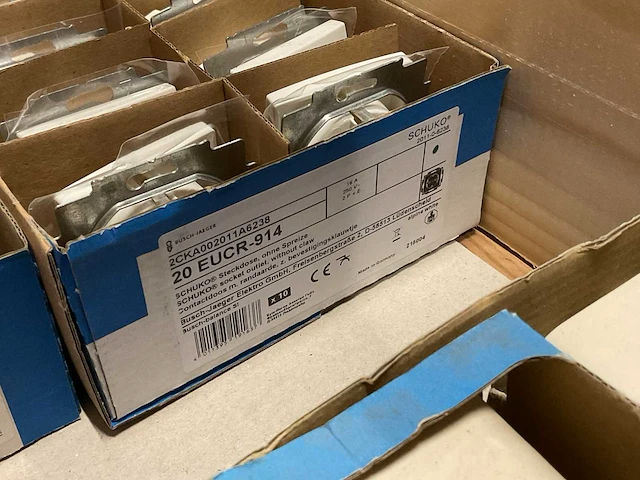 Partij installatiemateriaal - afbeelding 8 van  8