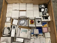 Partij installatiemateriaal - afbeelding 3 van  3