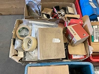 Partij installatiemateriaal - afbeelding 4 van  9