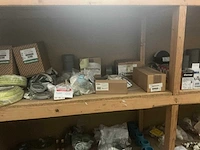 Partij installatiemateriaal - afbeelding 3 van  10