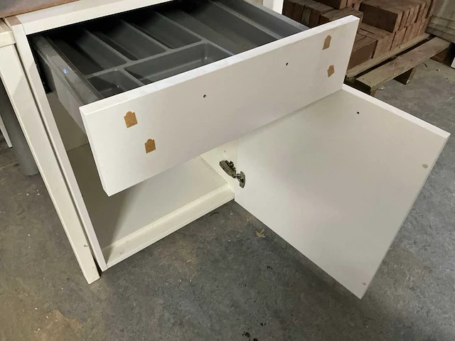 Partij installatiemateriaal - afbeelding 11 van  13