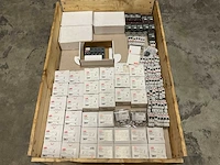 Partij installatiemateriaal - afbeelding 1 van  9