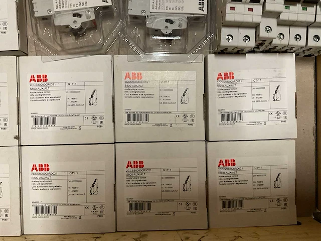 Partij installatiemateriaal - afbeelding 5 van  9
