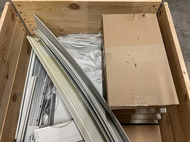 Partij installatiemateriaal - afbeelding 3 van  5
