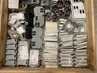 Partij installatiemateriaal - afbeelding 2 van  3