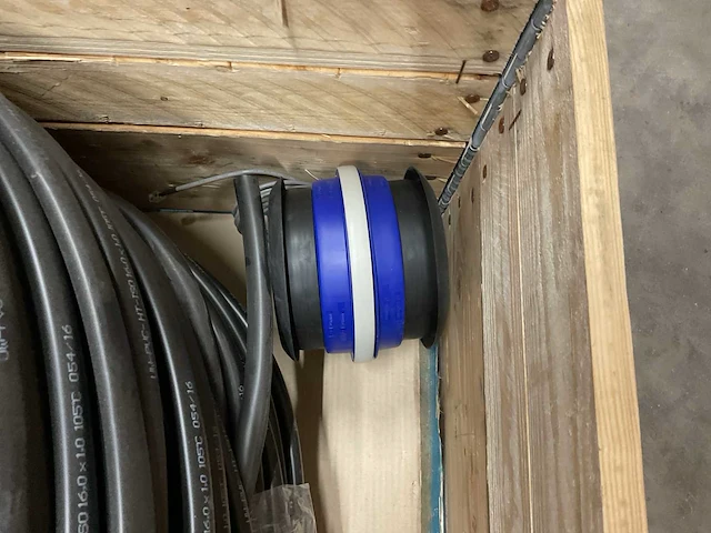 Partij installatiemateriaal - afbeelding 5 van  5