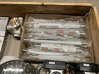 Partij installatiemateriaal - afbeelding 8 van  8