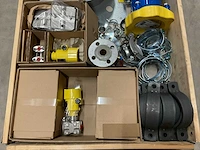 Partij installatiemateriaal - afbeelding 2 van  8