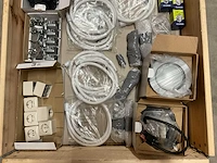 Partij installatiemateriaal - afbeelding 2 van  3