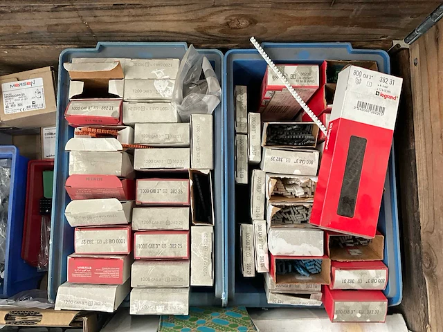 Partij installatiemateriaal - afbeelding 7 van  7