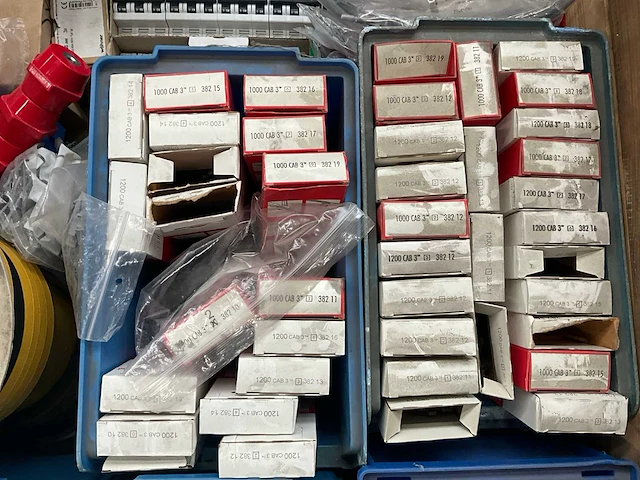 Partij installatiemateriaal - afbeelding 4 van  7