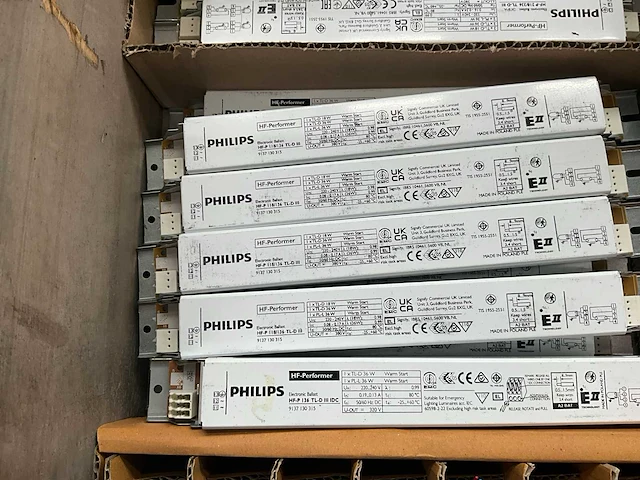 Partij installatiemateriaal - afbeelding 3 van  7