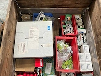 Partij installatiemateriaal - afbeelding 3 van  3