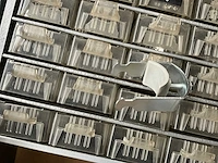 Partij installatiemateriaal - afbeelding 2 van  10