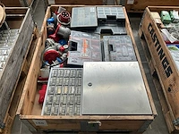 Partij installatiemateriaal - afbeelding 1 van  4