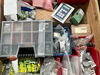Partij installatiemateriaal - afbeelding 3 van  5